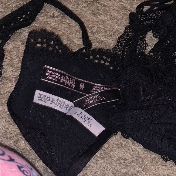 VS bralettes! - Picture 2 of 2